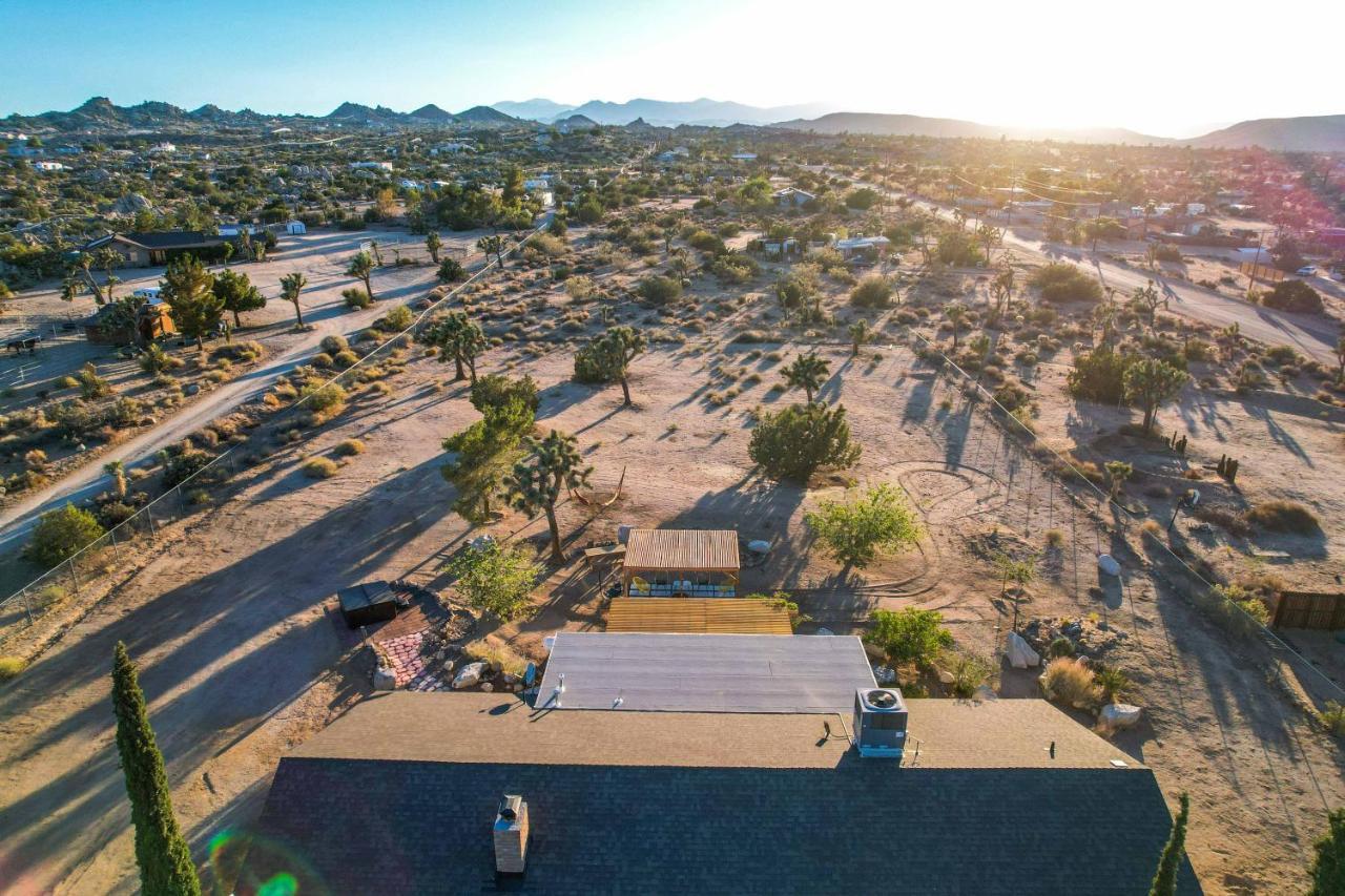 Dez-Art Retreat Yucca Valley Exterior foto